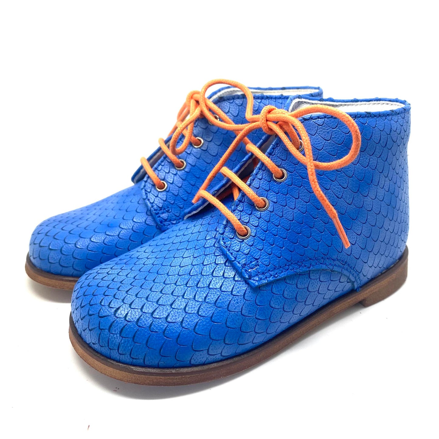 Beberlis blauw veterschoentje met oranje veter