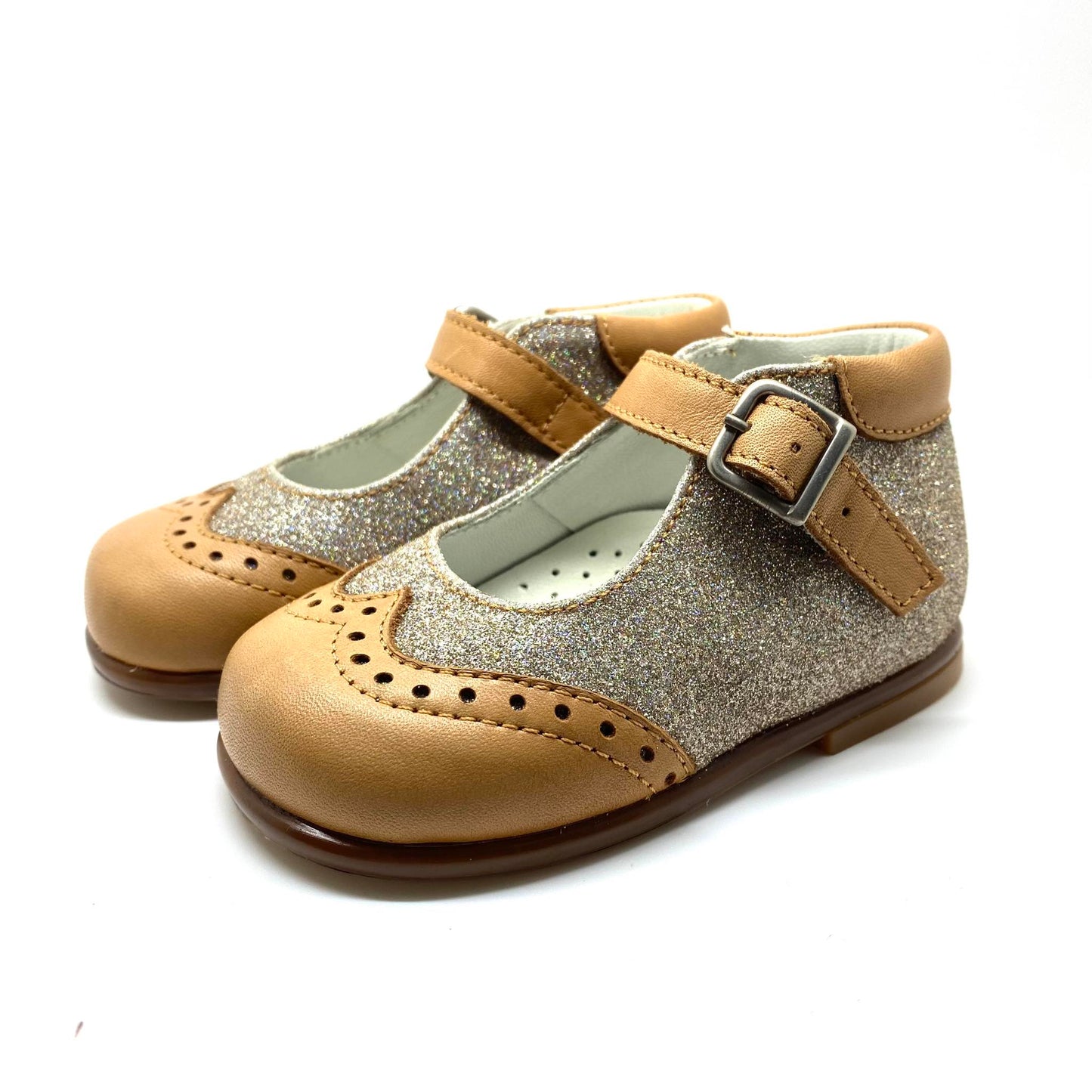 Beberlis schoentje cognac met gespen glitter