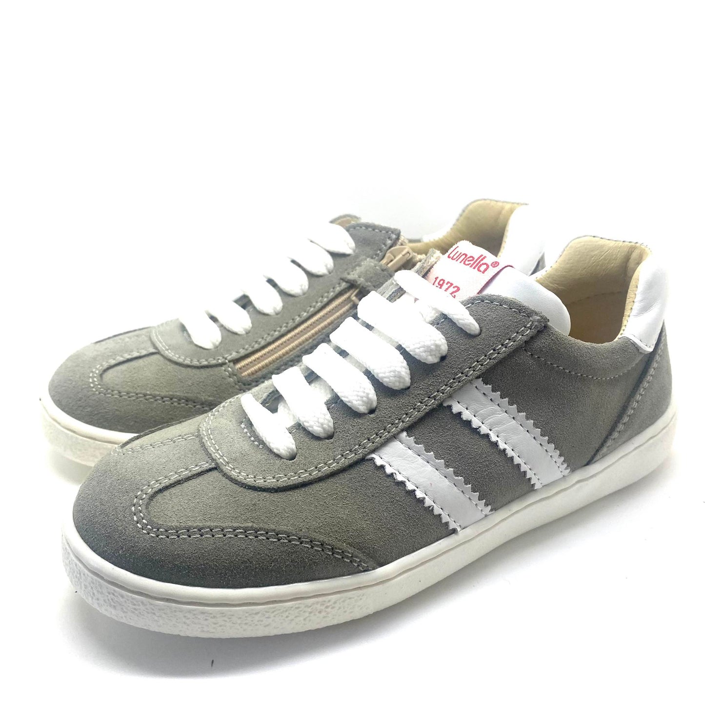 Lunella lage sneaker grijs.