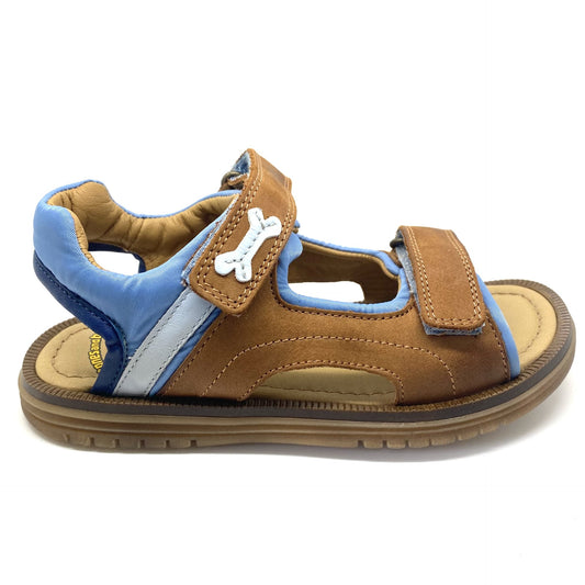 Stones and Bones TEMBO sandaal bruin met blauw accent.