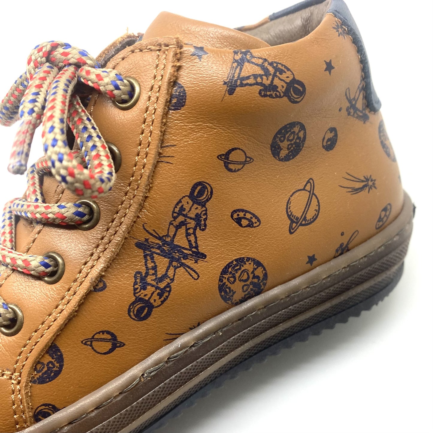 Stones and Bones VESO schoen met n en rubberen tip vooraan