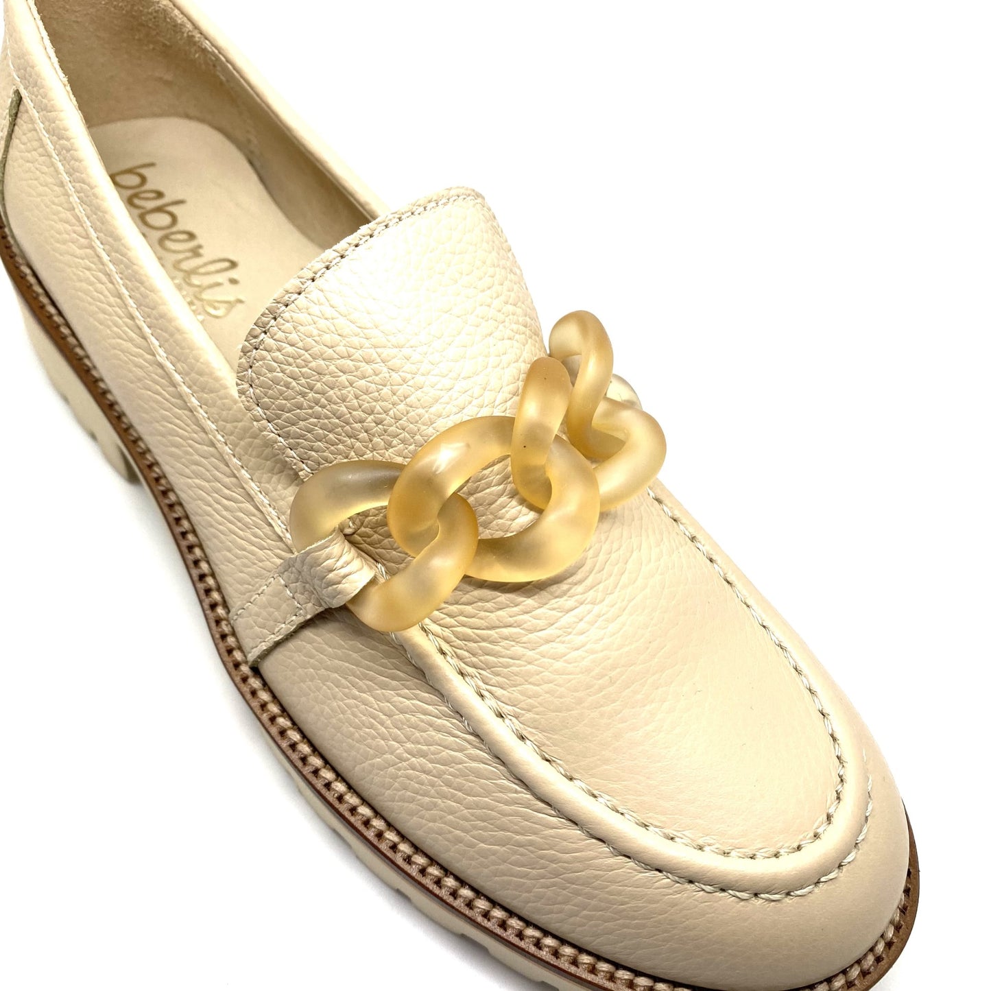 Beberlis moccasin beige.