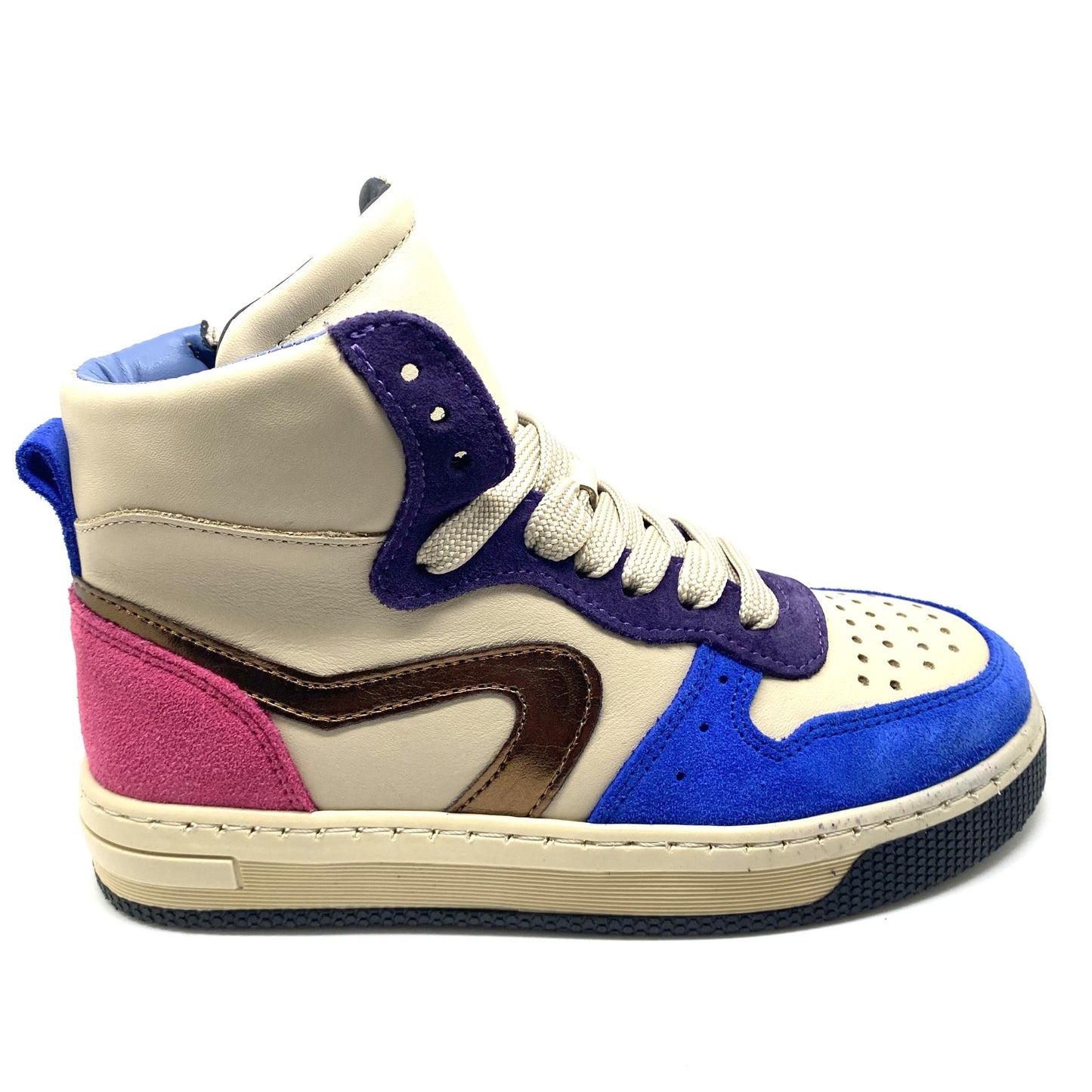 Hip hoge sneaker met kleurtjes