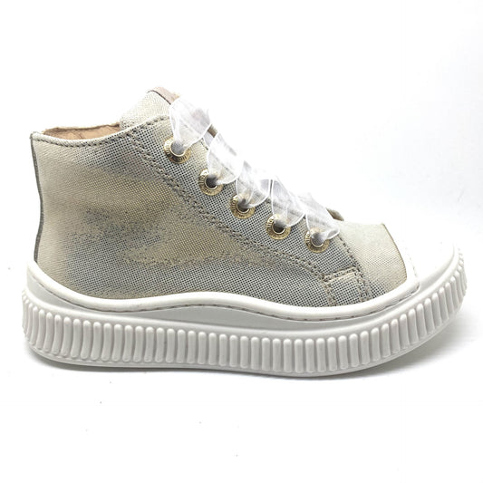 Lunella sneaker goud met verstevigde tip.