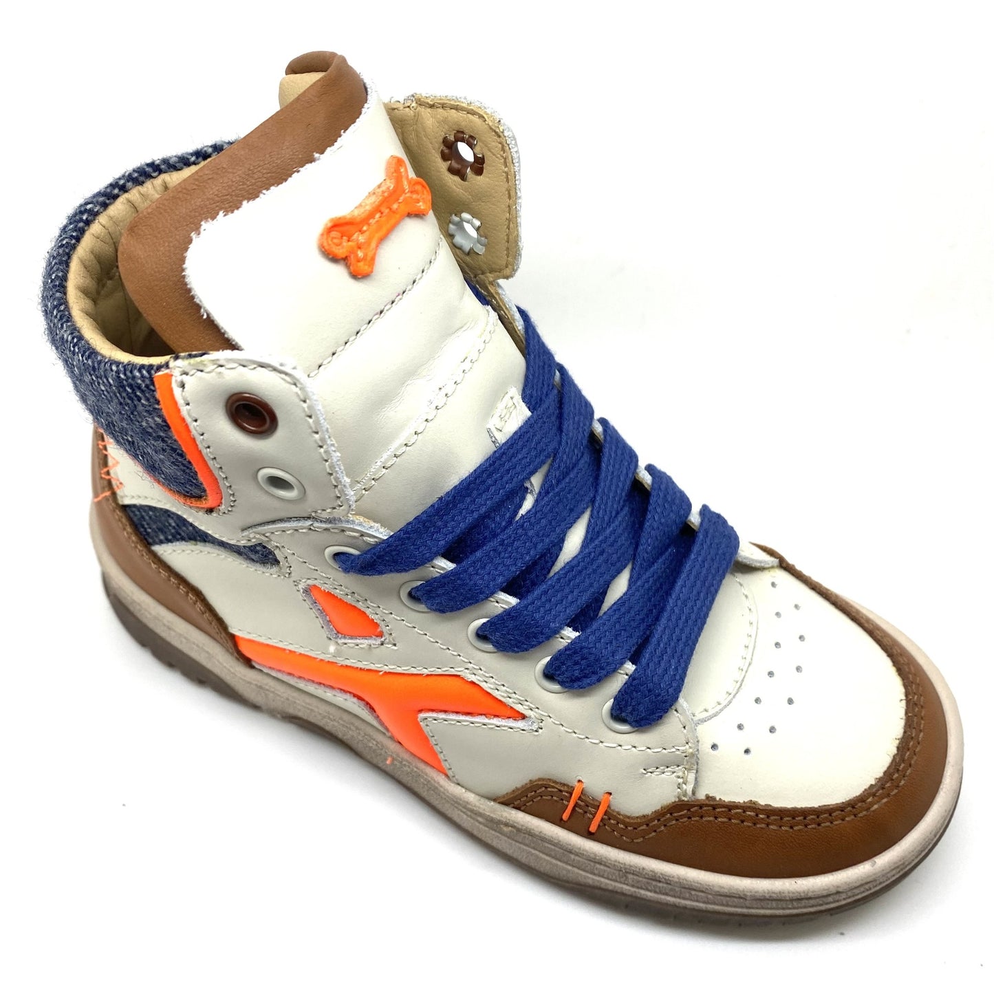 Stones and Bones hoge sneaker wit blauw cognac en fluo oranje
