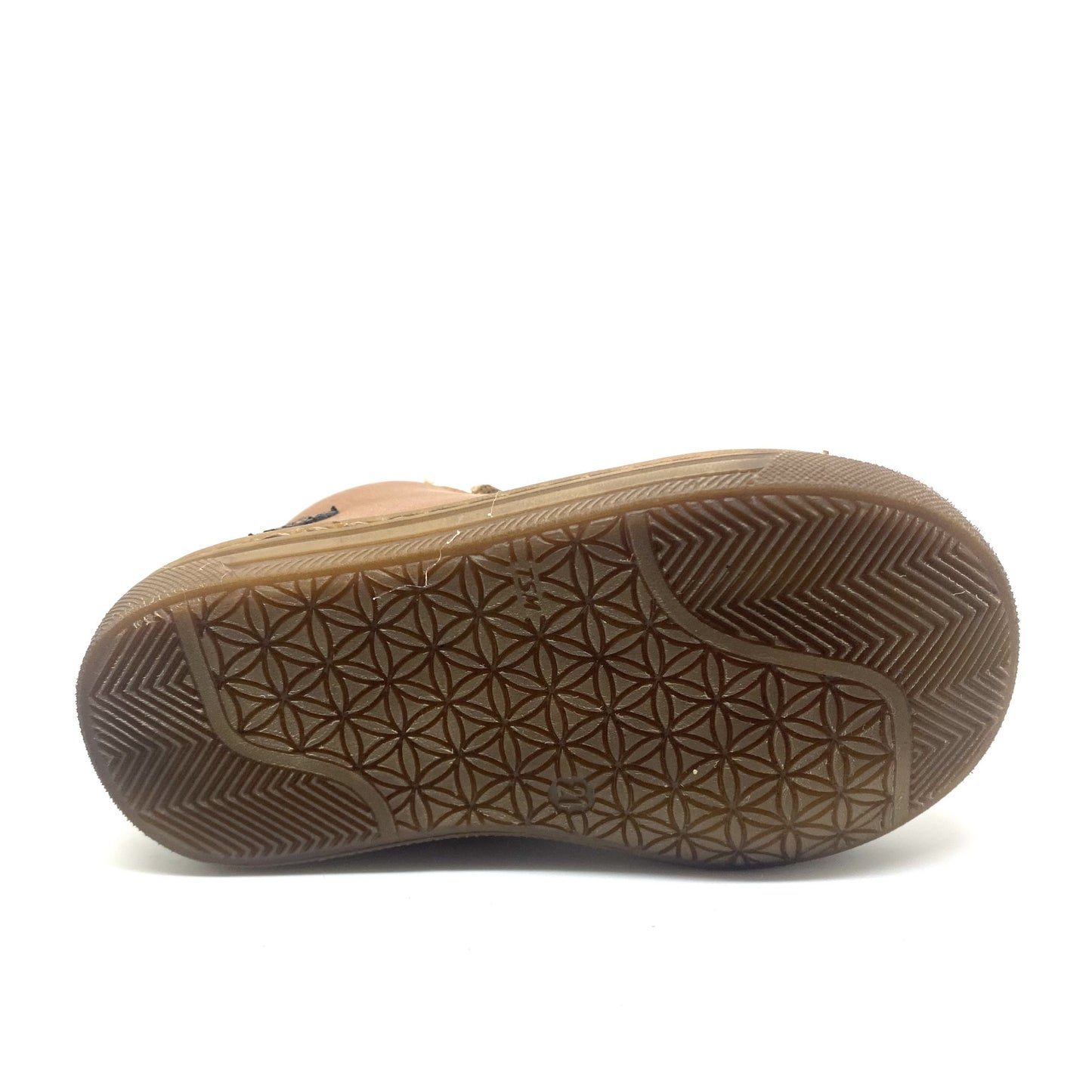 Stones and Bones sneakertje cognac met strikje achteraan