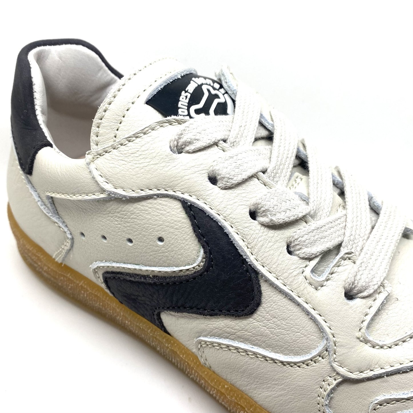 Stones and Bones HYPER lage sneaker wit donker blauw