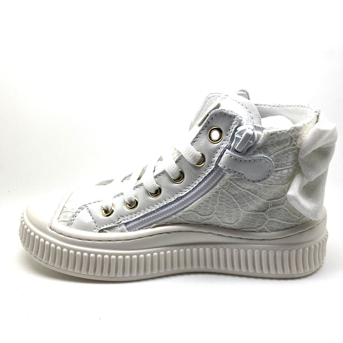 Beberlis sneaker wit met strik achteraan