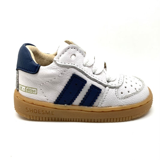 Shoesme kleine sneaker wit met blauwe strepen