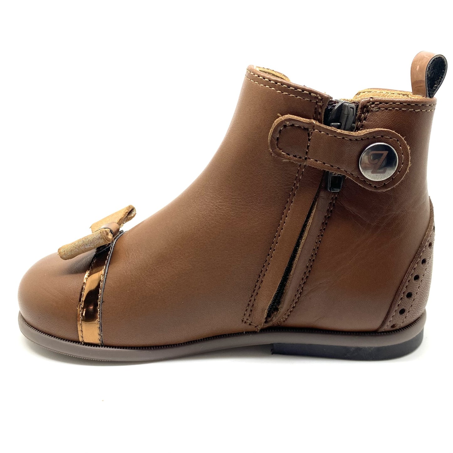 Zecchino D'oro laarsje cognac met strik