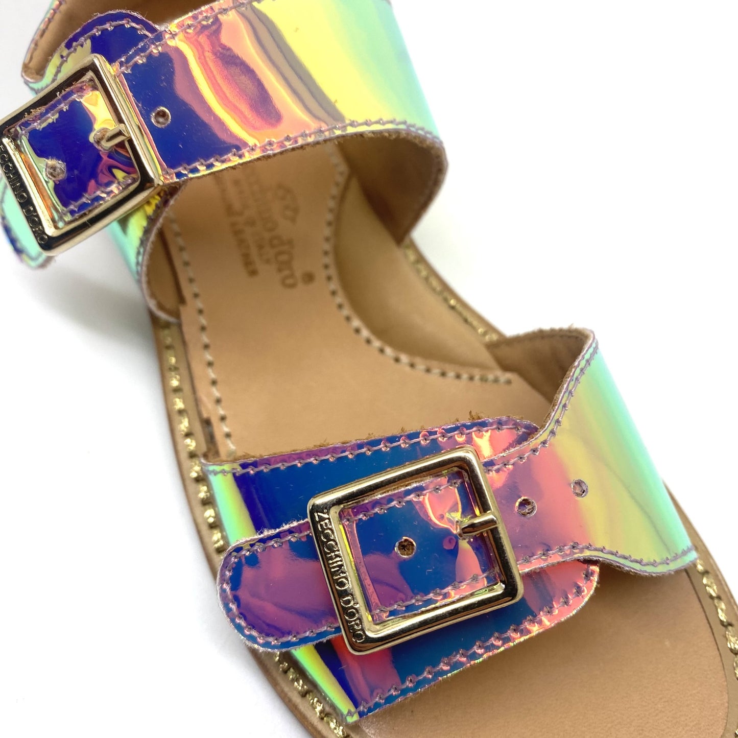 Zecchino D'oro sandaal met heel veel kleurtjes.