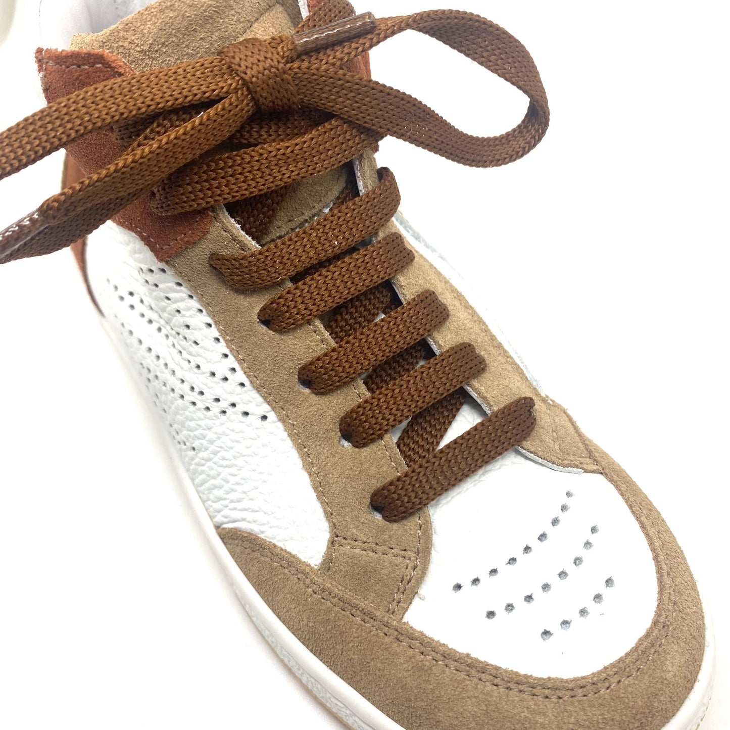 Zecchino D'oro sneaker bruin wit.