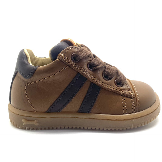 Stones and Bones NEPO bruin sneakertje met rubberen tip