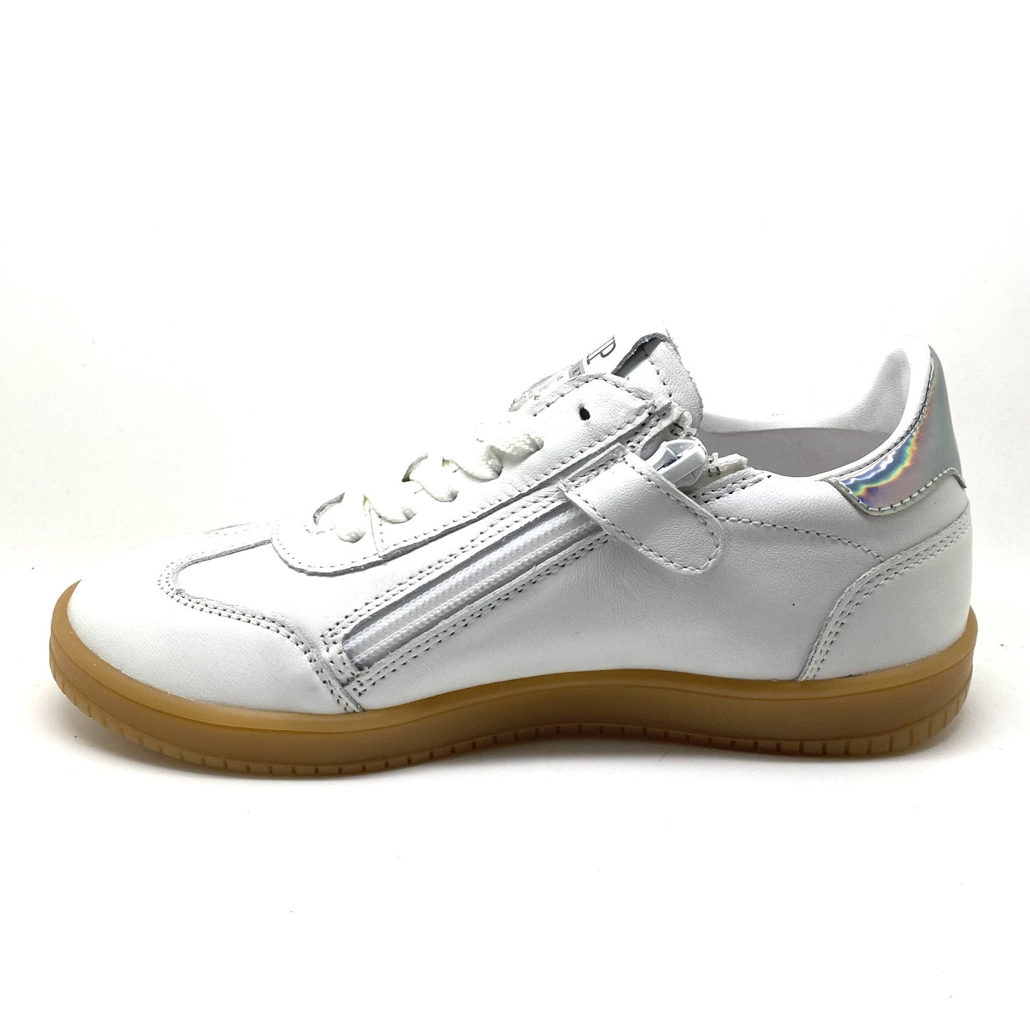 Hip lage witte sneaker met zilver