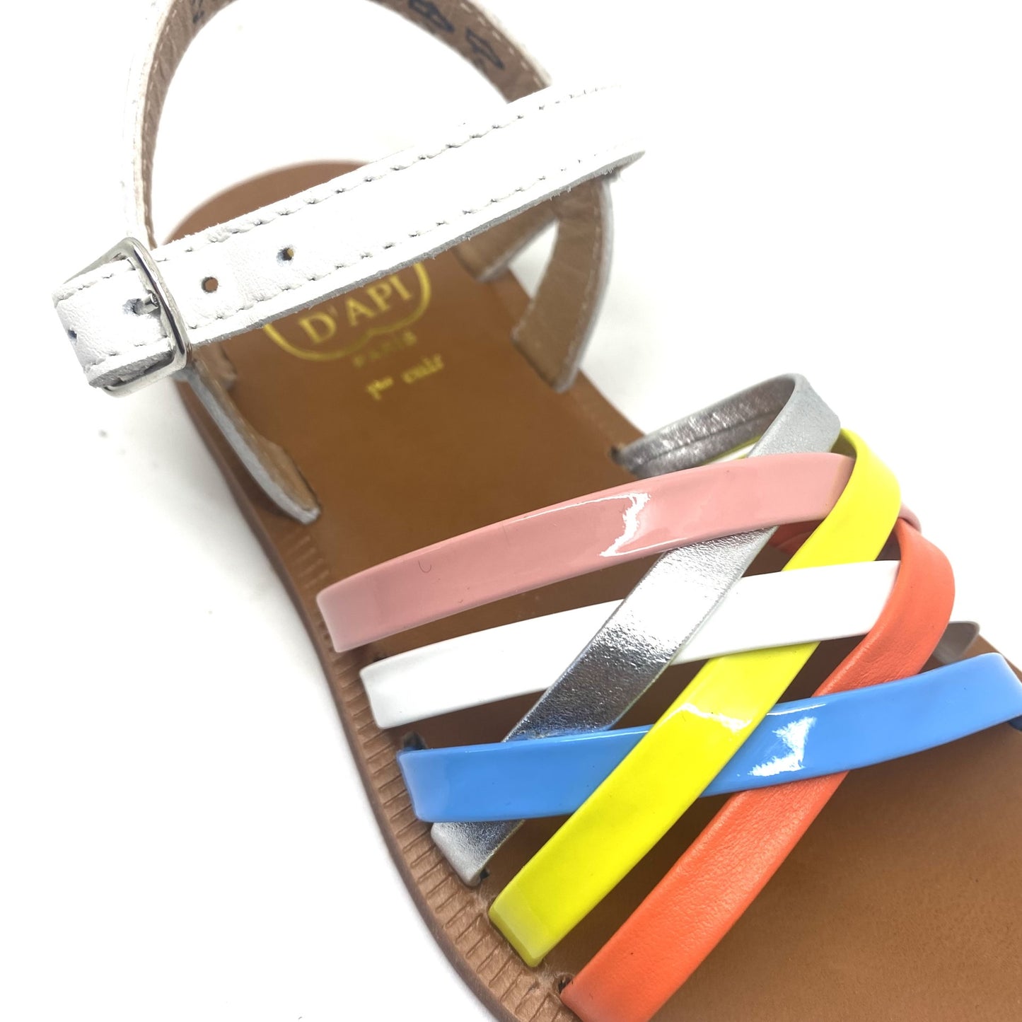 Pom D'Api sandaal wit met kleurtjes.